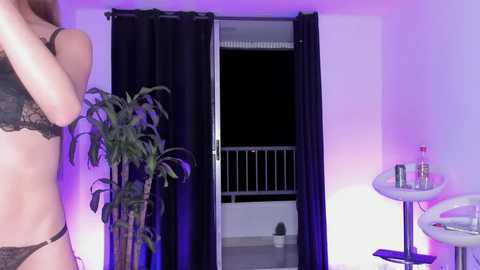 valeria_lewiis free recording from 2025-11-12 06:39:00