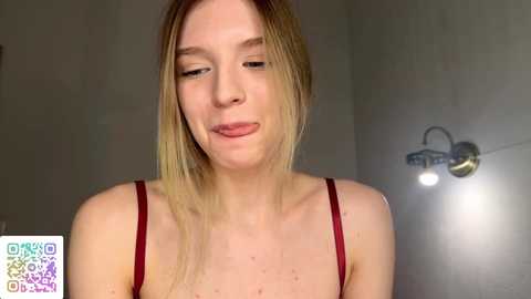 chloe_show free recording from 2025-11-17 17:05:00