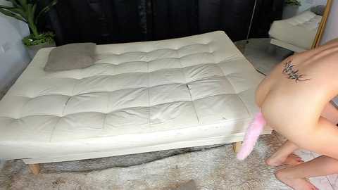 charming_lovers free recording from 2025-11-21 21:57:00