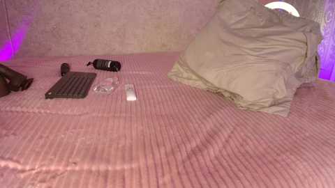 veronicamartin_ free recording from 2025-12-08 00:13:00