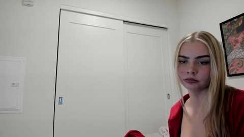 ariah_is_blonde free recording from 2025-12-14 00:29:00