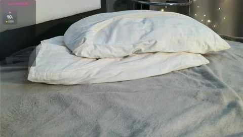 kittyloffe free recording from 2025-12-03 21:18:00