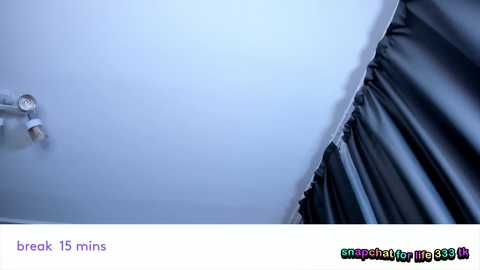 vivian_qwerty free recording from 2025-12-08 00:13:00