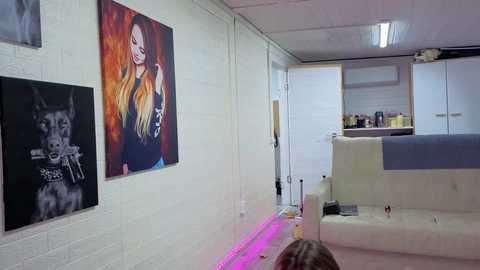 misss_viki free recording from 2025-12-04 17:49:00