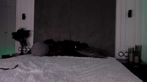 miladenver free recording from 2025-12-07 22:49:00