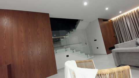 ehotlovea free recording from 2025-12-08 00:13:00