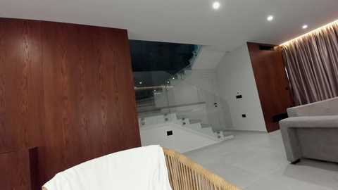 ehotlovea free recording from 2025-12-10 00:05:00