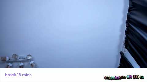 vivian_qwerty free recording from 2025-12-12 08:41:00