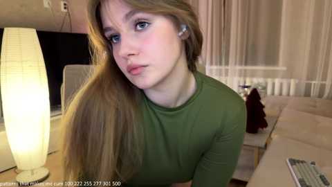 cute_siberian_girl free recording from 2025-12-13 15:29:00