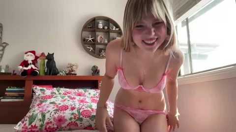 kittengirlxo free recording from 2025-12-14 04:39:00
