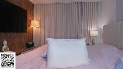 camilagomezz free recording from 2025-12-17 04:13:00