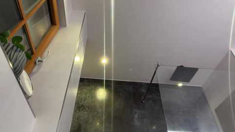 aviebby free recording from 2025-12-18 18:57:00