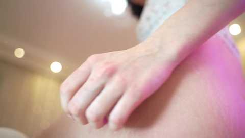 queenelia free recording from 2025-12-20 19:47:00