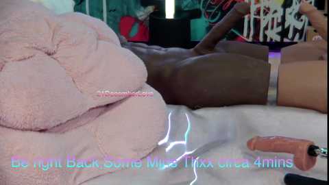 vanessa_love free recording from 2025-12-20 23:03:00