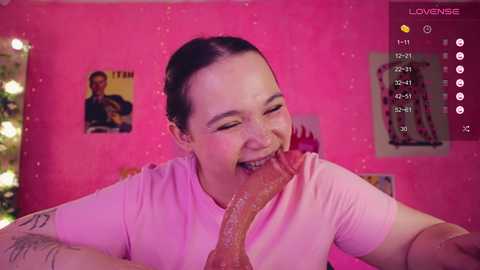 chery_lady22 free recording from 2025-12-21 16:54:00