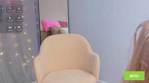 lilylumina_ free recording from 2025-12-25 08:08:00