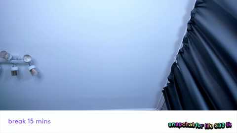 vivian_qwerty free recording from 2025-12-25 06:51:00