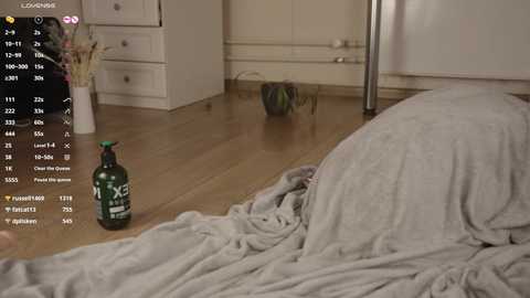 jennyplaudis_ free recording from 2025-12-26 04:18:00