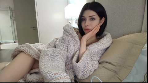 milla_bella free recording from 2025-12-26 02:19:00