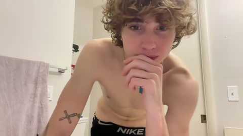 m_mcceary4 free recording from 2025-12-28 05:21:00