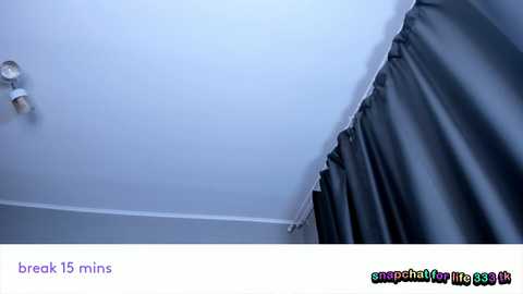 vivian_qwerty free recording from 2025-12-29 07:29:00