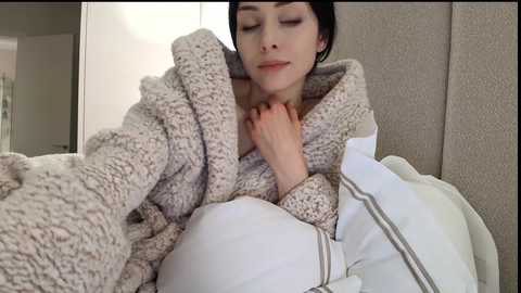 milla_bella free recording from 2026-01-02 00:40:00