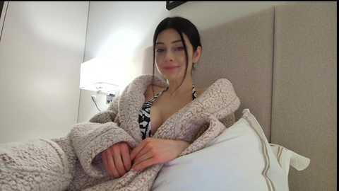 milla_bella free recording from 2026-01-04 00:42:00