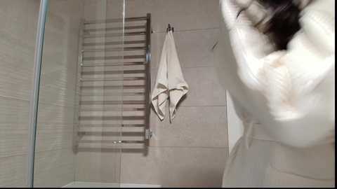 milla_bella free recording from 2026-01-09 00:05:00