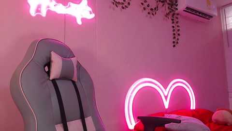 _miss_hinata_ free recording from 2026-01-15 14:54:00