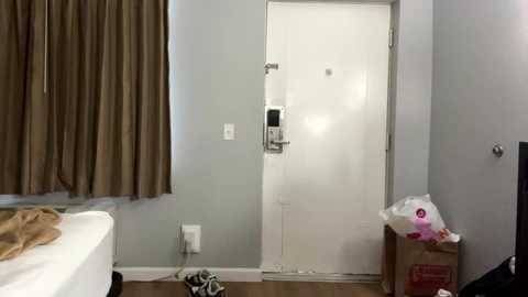 deepthroatqueen33 free recording from 