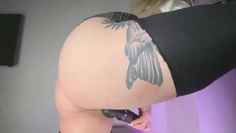 neonjade free recording from 2026-01-28 00:02:00