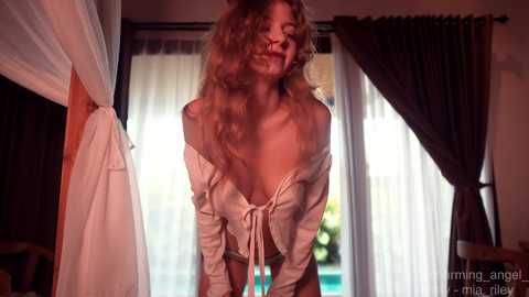 charming_angel_ free recording from 2026-01-28 00:02:00