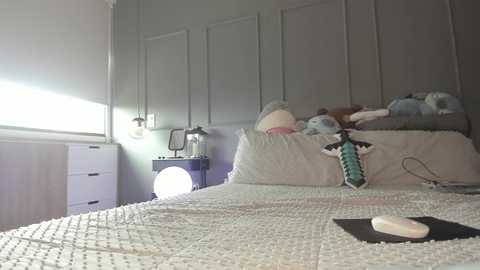 lonelly_lolly98 free recording from 2026-01-28 00:02:00