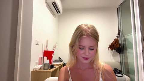 laraineprada free recording from 