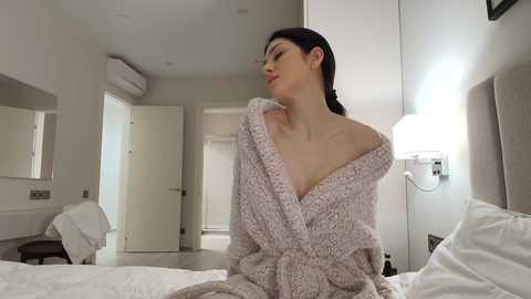 milla_bella free recording from 