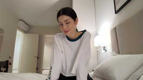 milla_bella free recording from 