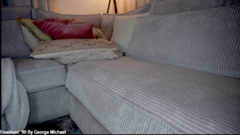 x_lily_x free recording from 2026-02-13 00:04:00