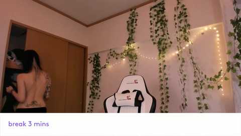 vivian_qwerty free recording from 