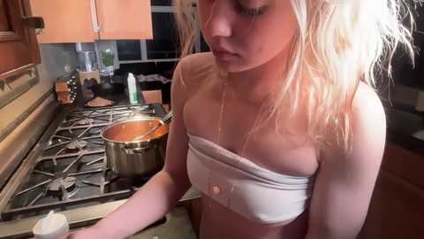 lunarose17 free recording from 